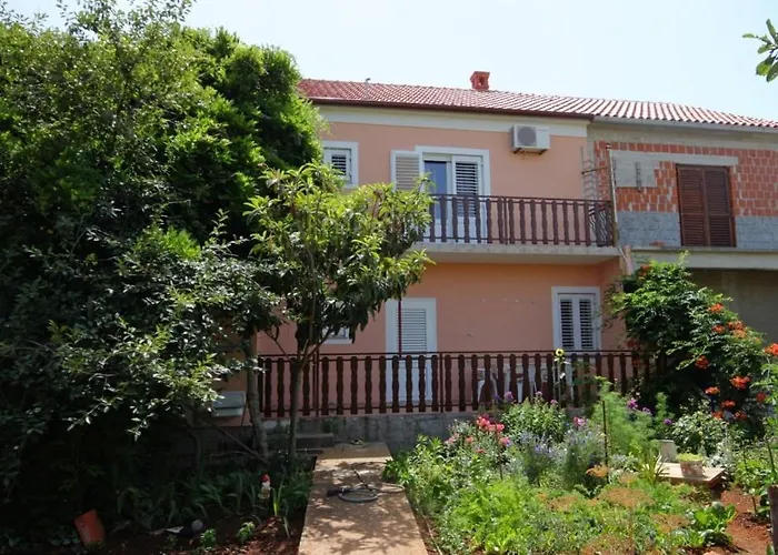 8288a Διαμέρισμα *